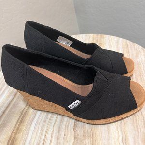 TOMS Women's Classic Espadrille Wedge Sandal S 7
